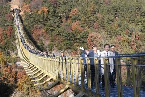 거창군, Y자형 출렁다리에 이어 ‘수승대 출렁다리’ 개통